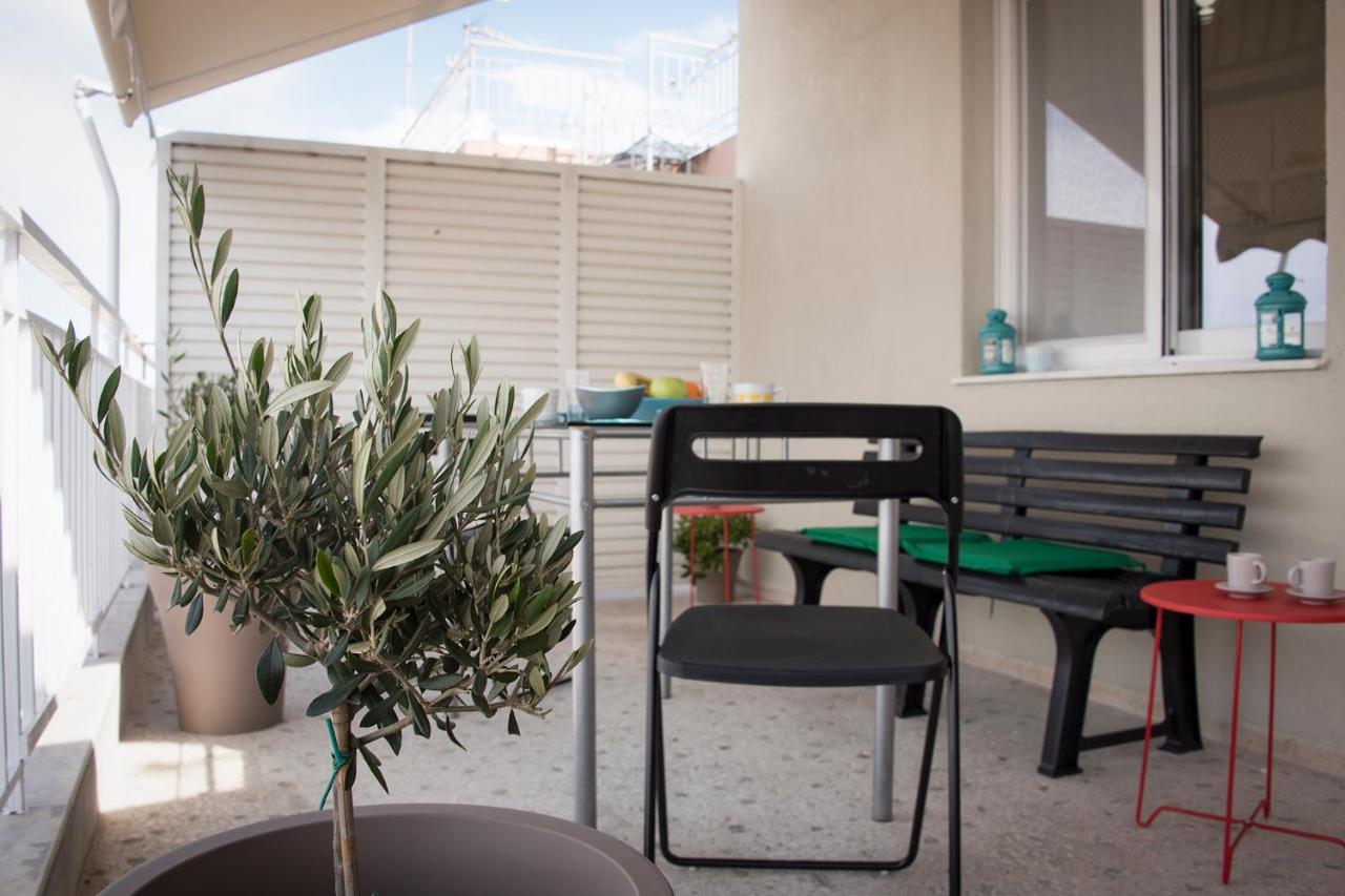 El Greco Bright, Airy Penthouse In Trendy Petralona Apartment Athens Exterior photo